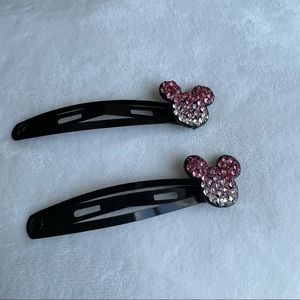 Minnie Mouse hair clips